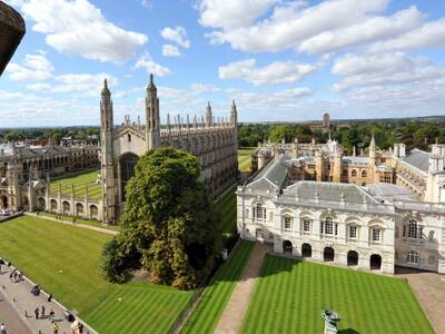 Kurs językowy za granicą dla młodzieży Cambridge - Select English